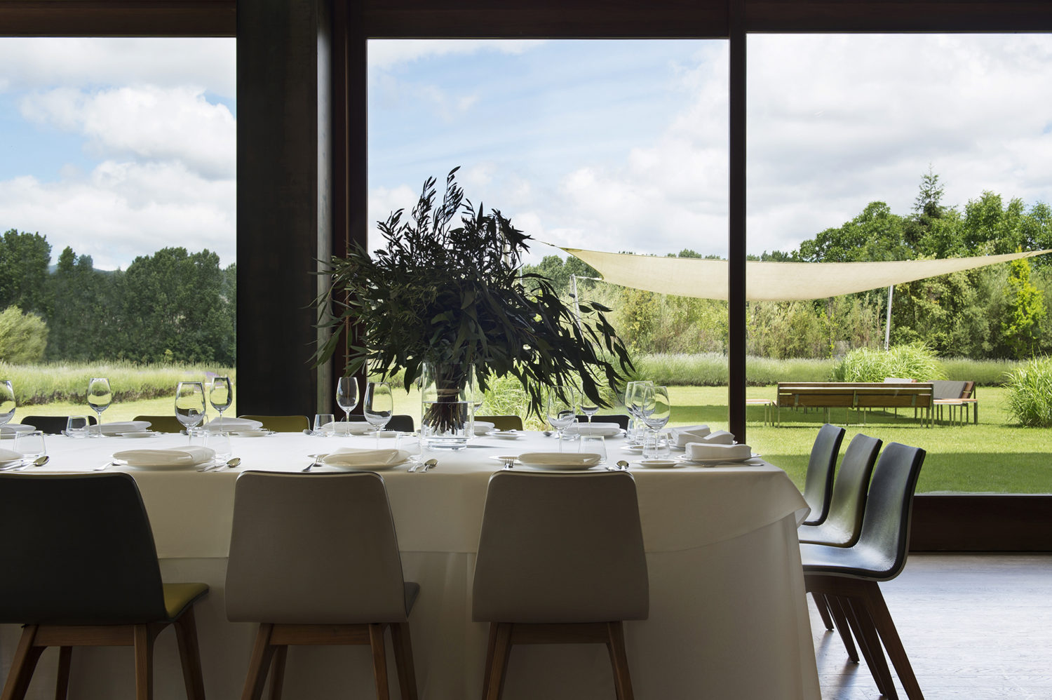 Hoteles 5 estrellas en Barcelona y Pamplona Alma Hotels