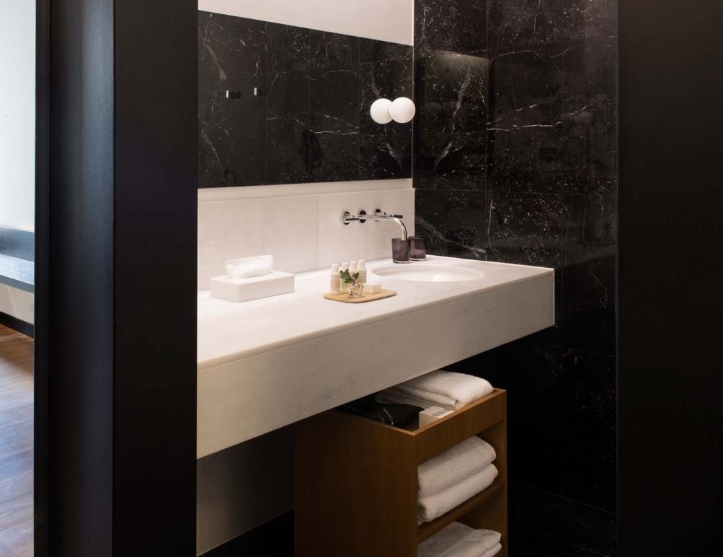 Habitación de lujo con baño en Barcelona