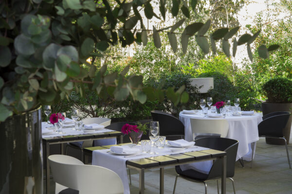 Restaurante exterior hotel Alma Barcelona