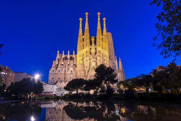 Sagrada-Familia-Barcelona